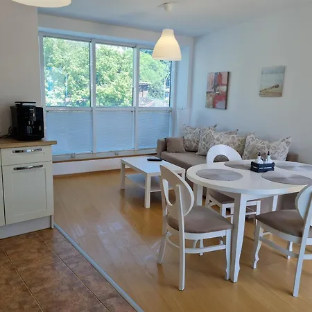 кабакум морски бриз на крачки от плажа Apartment Warna